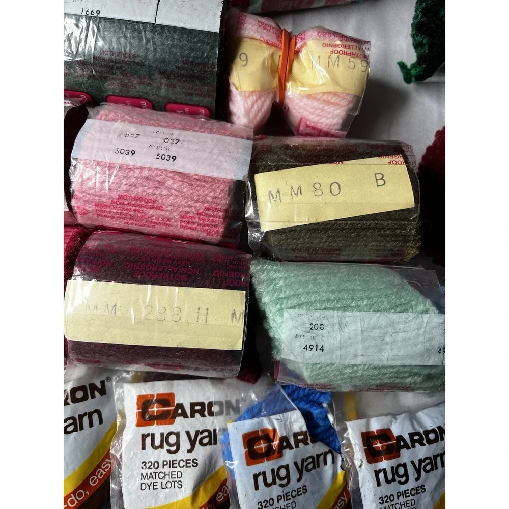 Mary Maxim Caron Pre-Cut Latch Hook Rug Yarn Large Bulk Lot Vintage Acrylic